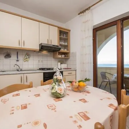 In With Sea View, Terrace, Air Conditioning, Wi-fi Kali
